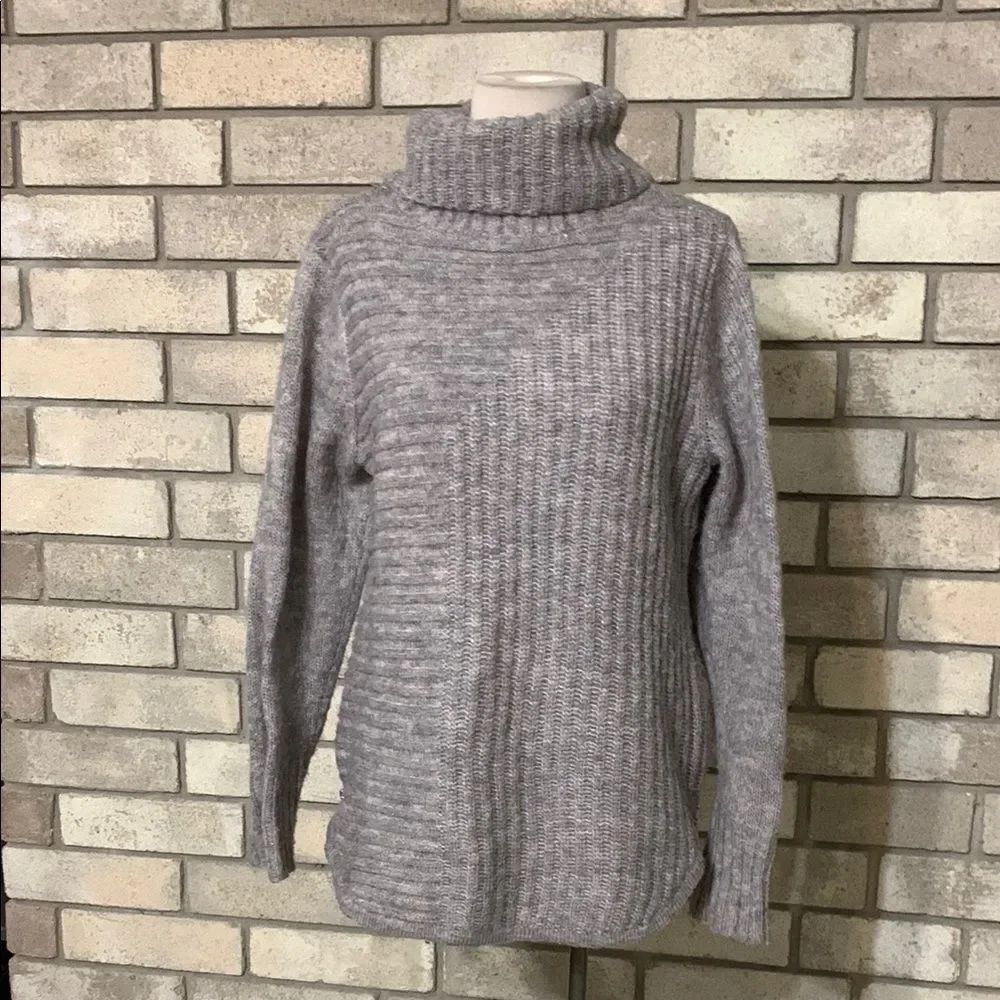 3for$20 sweater medium